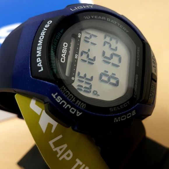 Casio Lap Timer Sports Watch - Picture 5 of 8